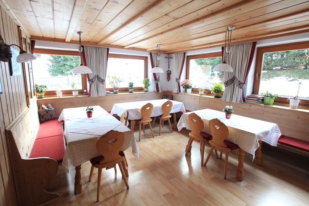 Garni Tramans Bed and Breakfast Sëlva Buitenkant foto