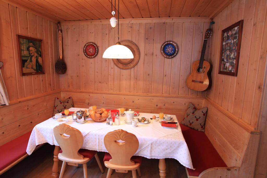 Garni Tramans Bed and Breakfast Sëlva Kamer foto