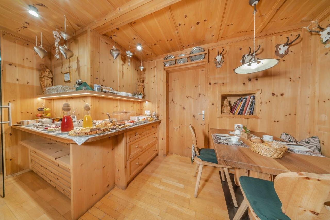 Garni Tramans Bed and Breakfast Sëlva Buitenkant foto